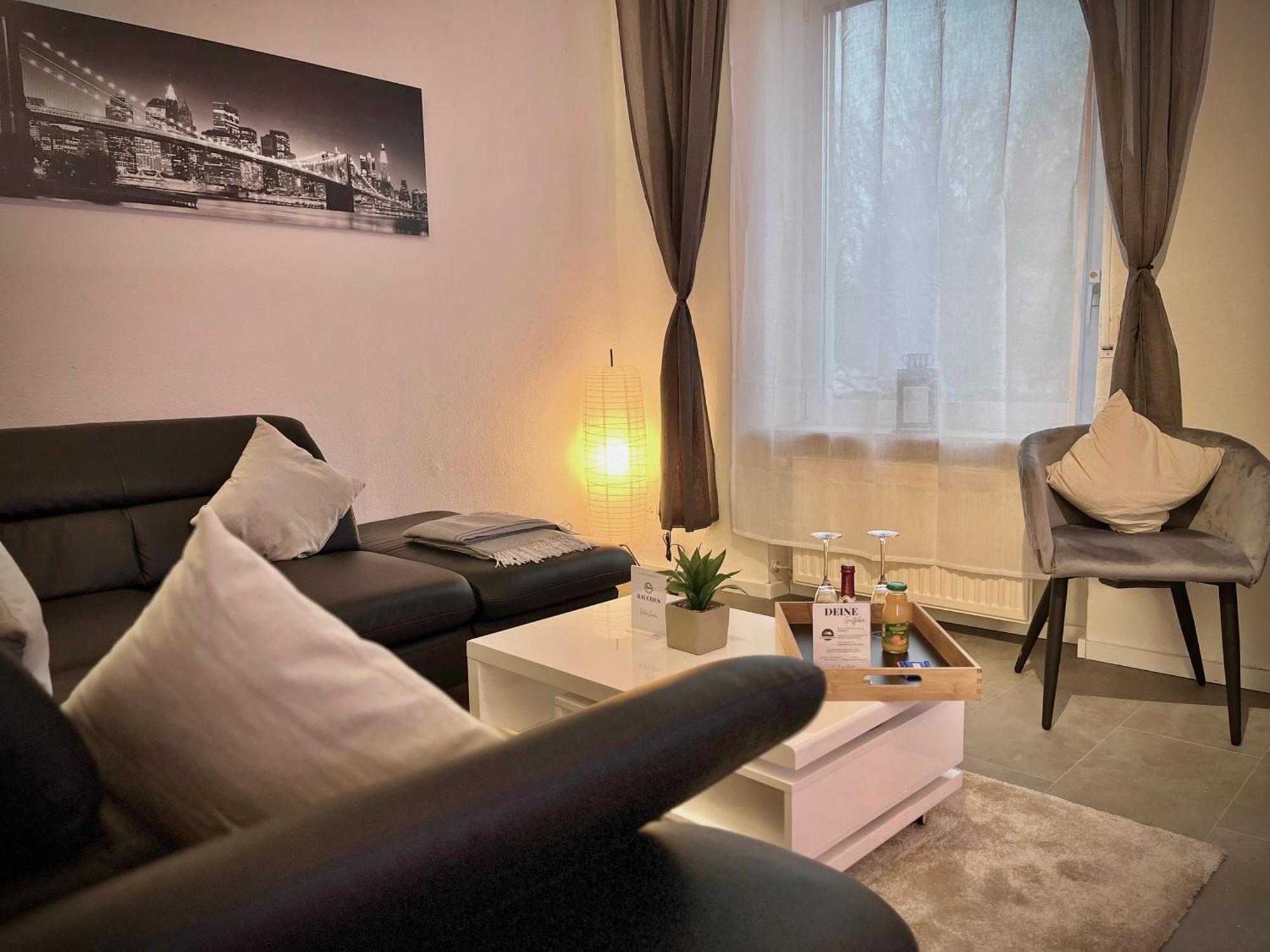 G&G Luxury Apartment Am Stadtpark Бендорф Екстериор снимка