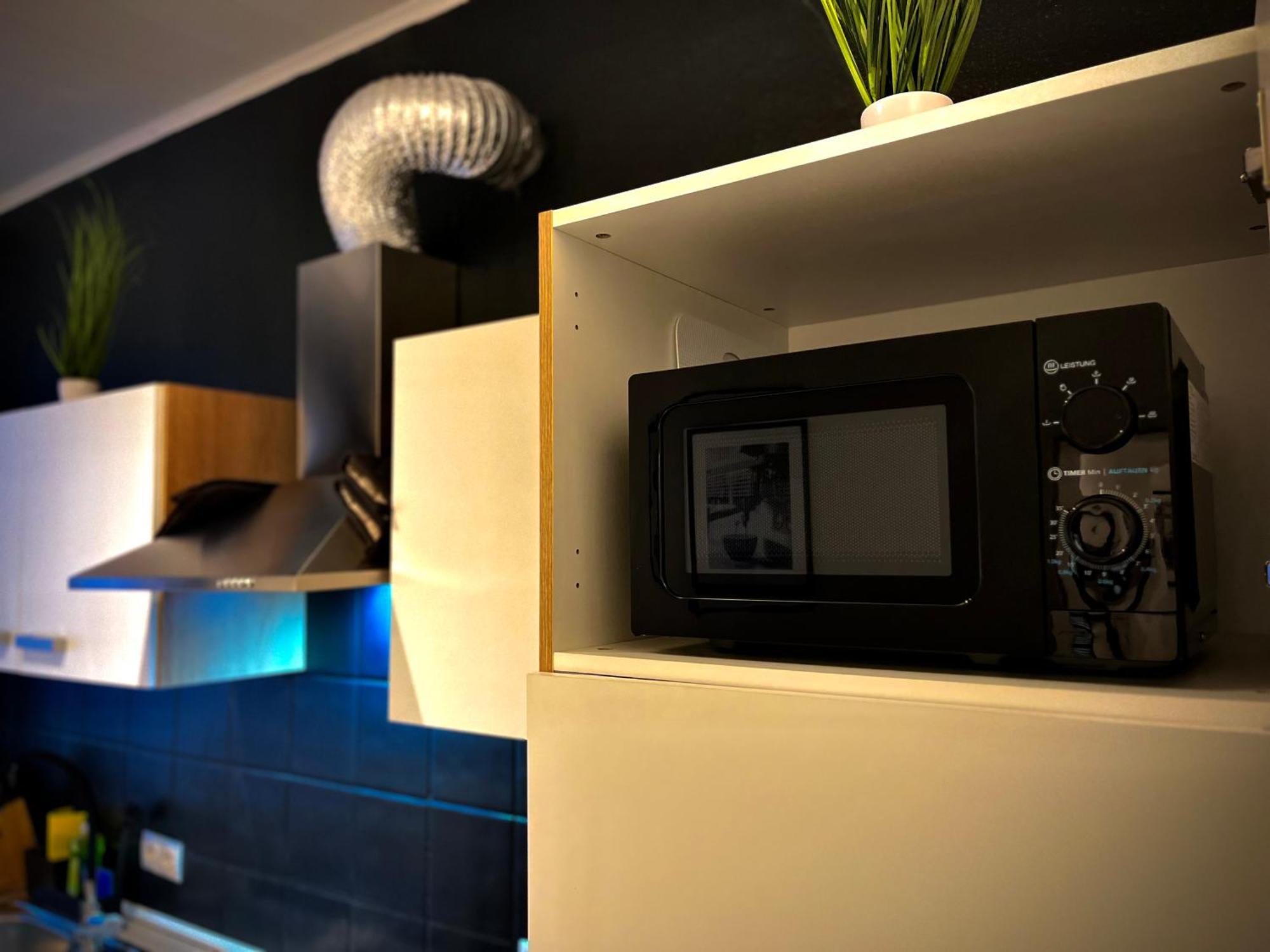 G&G Luxury Apartment Am Stadtpark Бендорф Екстериор снимка