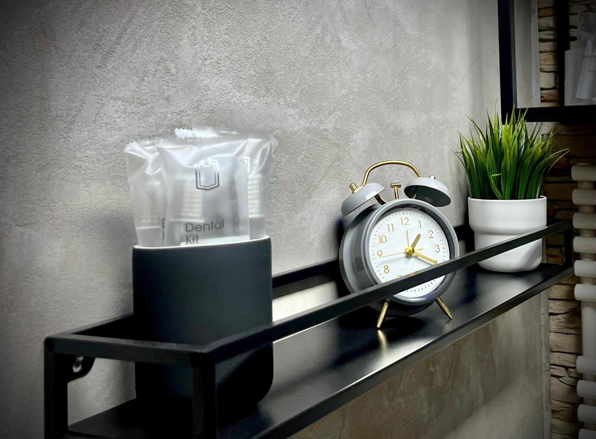 G&G Luxury Apartment Am Stadtpark Бендорф Екстериор снимка